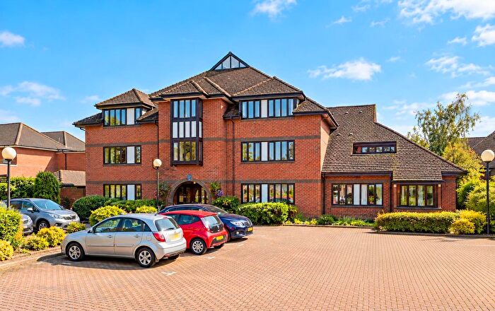 1 Bedroom Flat To Rent In Coten End, Warwick, CV34