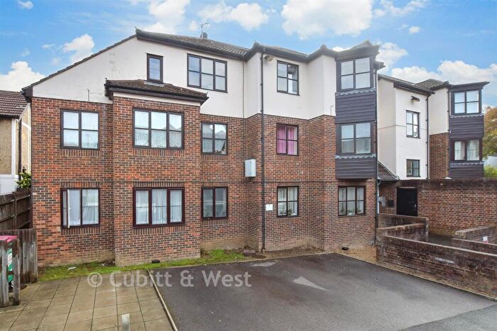 Studio For Sale In Lewis Road, Sutton, Surrey, SM1