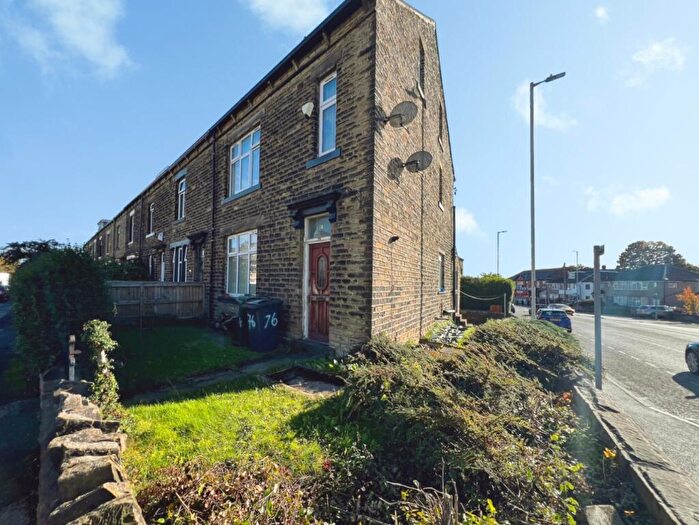 4 Bedroom End Of Terrace House For Sale In Fagley Road, Bradford, BD2