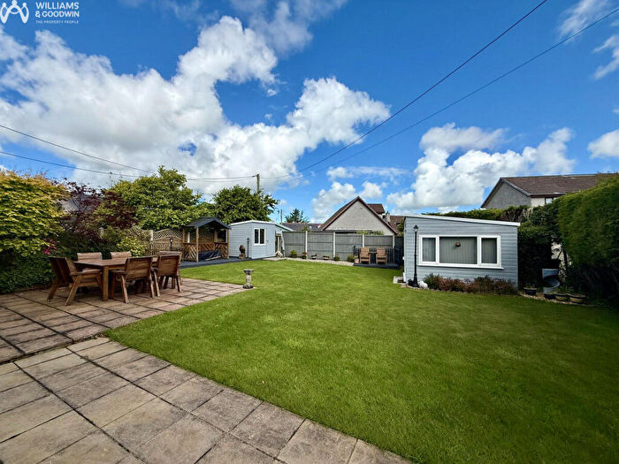 5 Bedroom Detached House For Sale In Rhostrehwfa, Llangefni, Anglesey, LL77