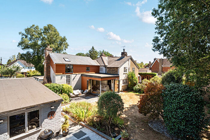4 Bedroom Semi-Detached House For Sale In Glaziers Lane, Normandy, GU3
