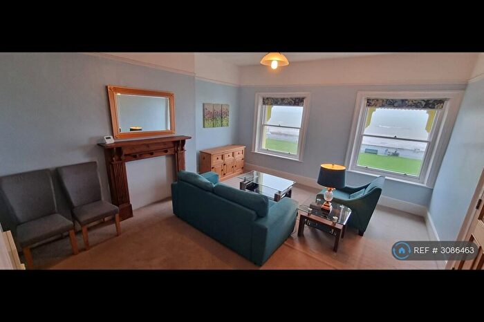 2 Bedroom Flat To Rent In Brunswick Terrace, Hove, BN3