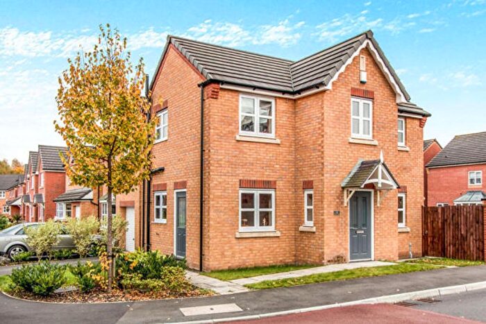 3 Bedroom Detached House To Rent In Thorncroft Avenue, Tyldesley, M29