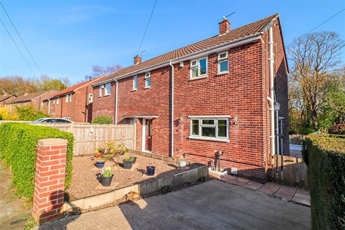 2 Bedroom Property For Sale In Dodworth Drive, Wakefield, WF2
