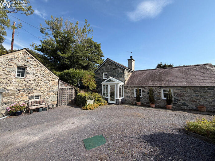 2 Bedroom Cottage For Sale In Talybont, Bangor, Gwynedd, LL57