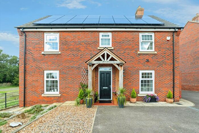 4 Bedroom House To Rent In Poppyfields, Gamlingay, SG19