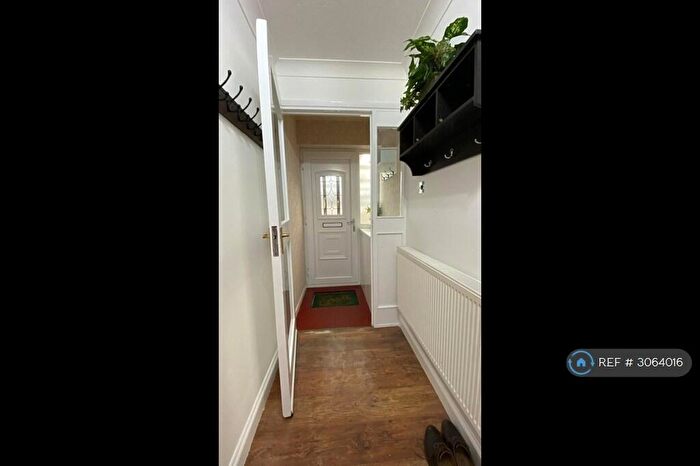 3 Bedroom Bungalow To Rent In Polefield, Preston, PR2