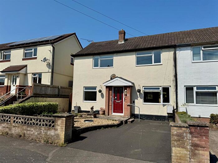 3 Bedroom End Of Terrace House For Sale In Raglan Way, Bulwark, Chepstow, NP16