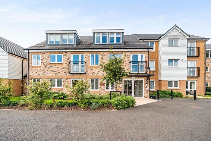 1 Bedroom Retirement Property To Rent In Beeches Lodge, Burnham, Buckinghamshire, SL1