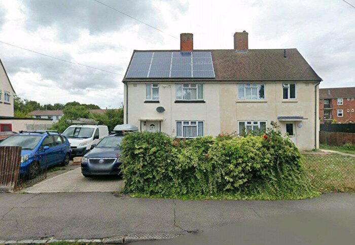 3 Bedroom Semi-Detached House To Rent In Oak Green, Aylesbury, Buckinghamshire, HP21
