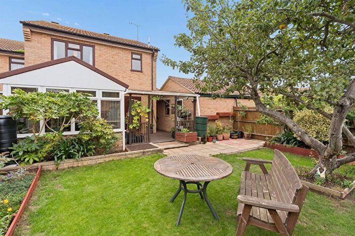 3 Bedroom Semi-Detached House For Sale In Sutherland Drive, Birchington, CT7