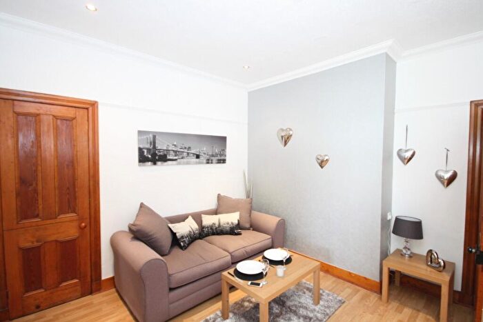 1 Bedroom Flat To Rent In Clifton Road, Aberdeen, AB24