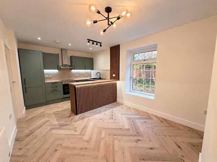 2 Bedroom Maisonette To Rent In Walkley Bank Road, Sheffield, S6