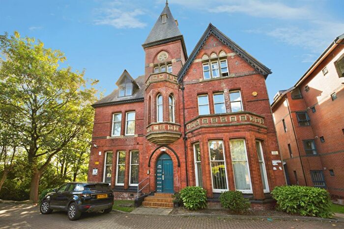 4 Bedroom Flat For Sale In Clarendon Road, Leeds, LS2