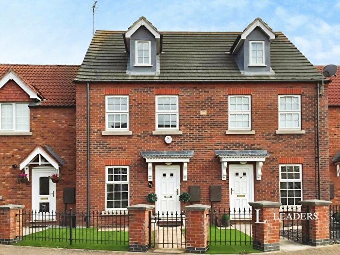 3 Bedroom Town House To Rent In Woodrow Place, Spalding, PE11