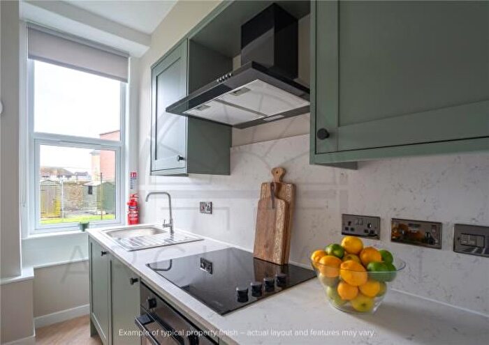 3 Bedroom Flat To Rent In Morgan Place, Stobswell, Dundee, Sobswell, Dundee, DD4