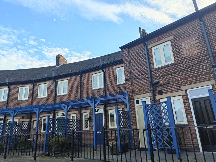 2 Bedroom Flat To Rent In Northgate, Wakefield, West Yorkshire, Uk, WF1