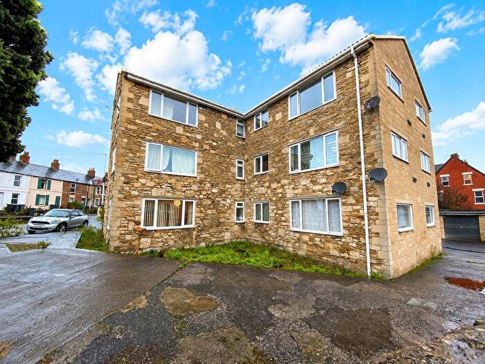 2 Bedroom Flat To Rent In Trinity Court, Wingfield Road, Trowbridge, BA14