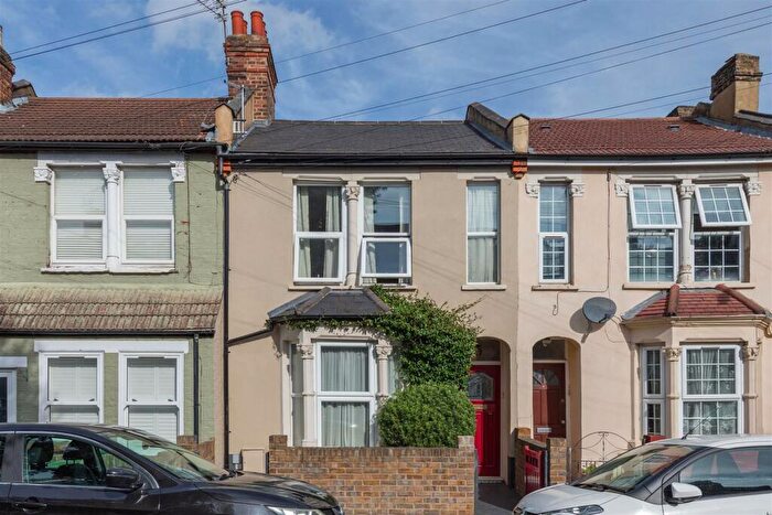 2 Bedroom Terraced House For Sale In Victoria Road, Walthamstow, E17