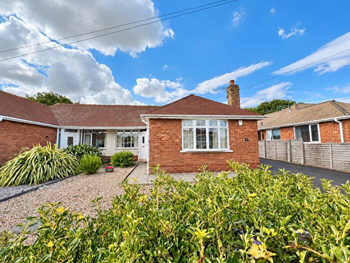 2 Bedroom Bungalow For Sale In Riversway, Poulton-Le-Fylde, FY6
