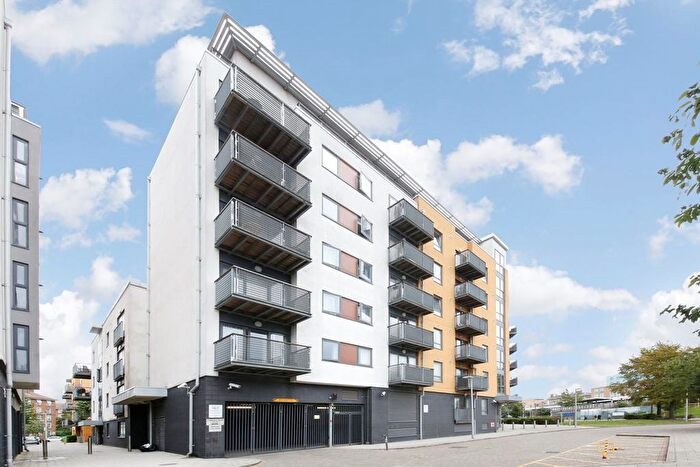 2 Bedroom Flat To Rent In Tarves Way, Greenwich, SE10