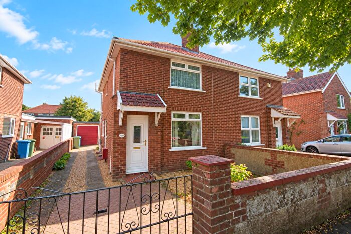 2 Bedroom Semi-Detached House For Sale In Hilary Avenue, Norwich, NR1