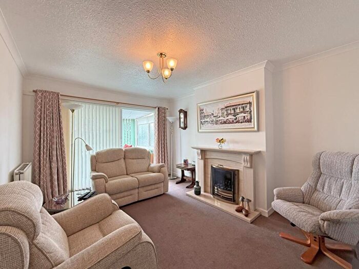 2 Bedroom Semi-Detached Bungalow For Sale In Shirburn Road, Eggbuckland, Plymouth, PL6
