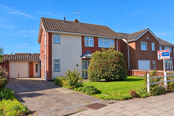 3 Bedroom Detached House For Sale In Grange Road, Newark, NG24