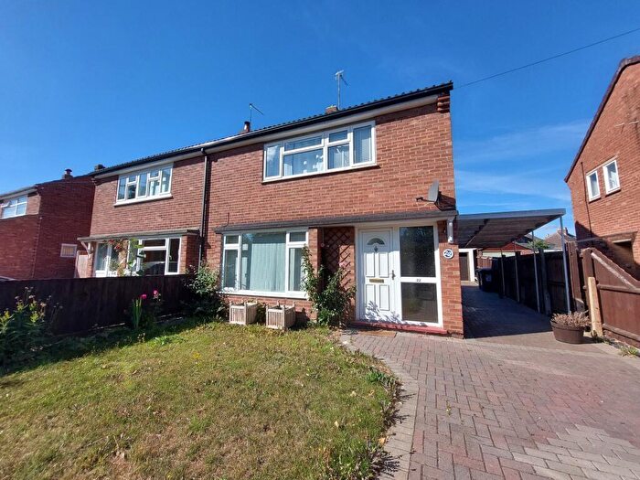 4 Bedroom Semi-Detached House To Rent In Neale Close, Cambridge, CB1