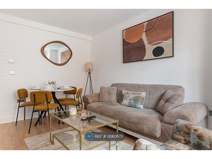 1 Bedroom Flat To Rent In Sheridan Buildings, London, WC2B