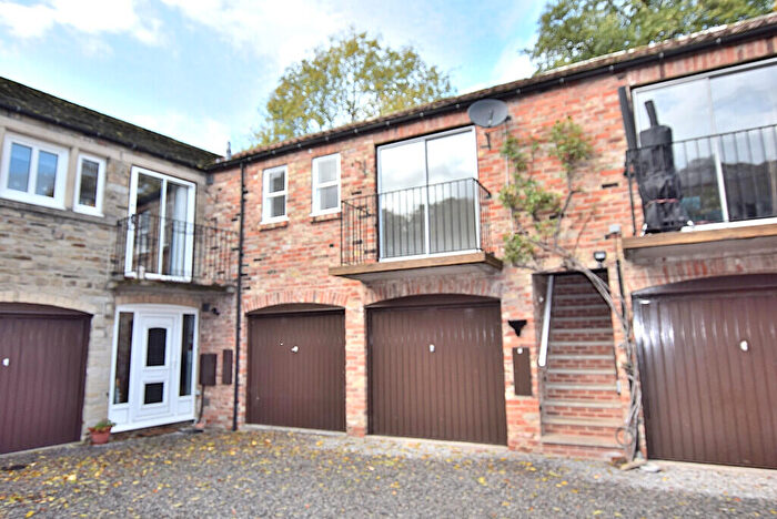 1 Bedroom Flat To Rent In Mews Court, The Green, Richmond, DL10