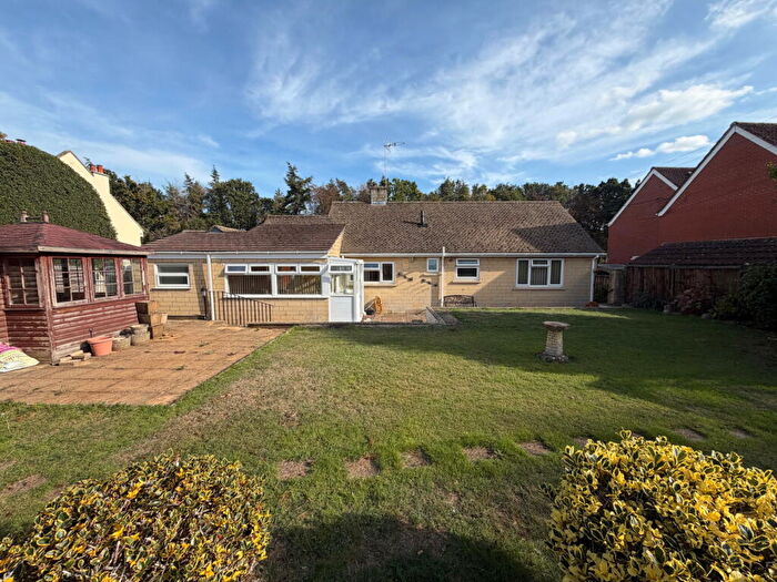 2 Bedroom Detached Bungalow For Sale In Old Road, Studley, Calne, SN11