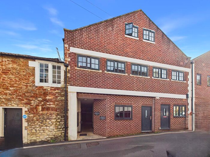 2 Bedroom Apartment For Sale In Midsomer Mews, The Island, Midsomer Norton, BA3