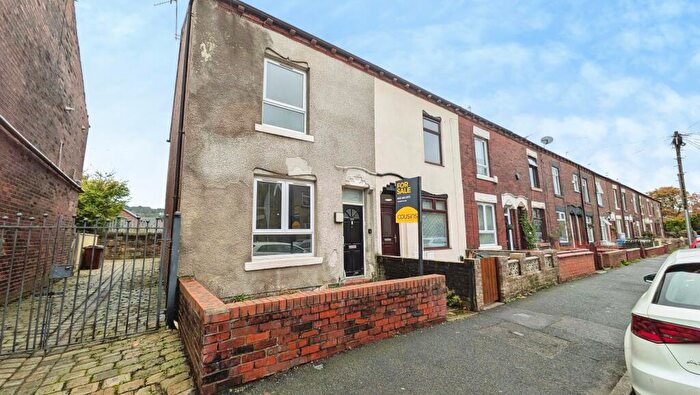 2 Bedroom End Of Terrace House For Sale In Oak Street, Shaw, OL2