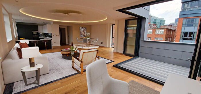 3 Bedroom Penthouse For Sale In Water Street, Birmingham, B3