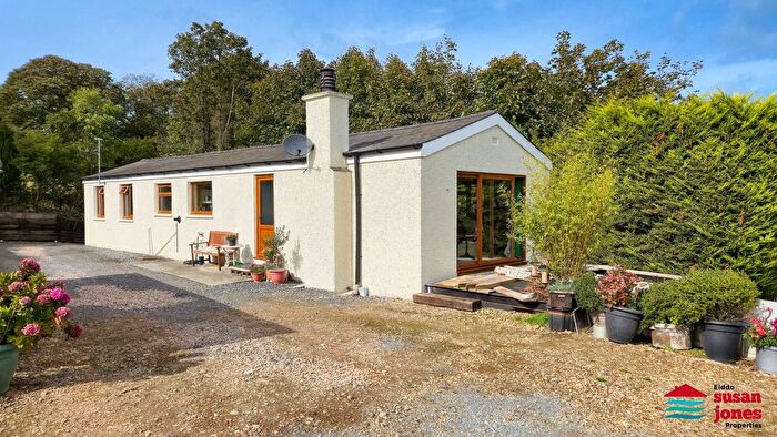 2 Bedroom Bungalow For Sale In Sarn Meillteyrn, Pwllheli, LL53