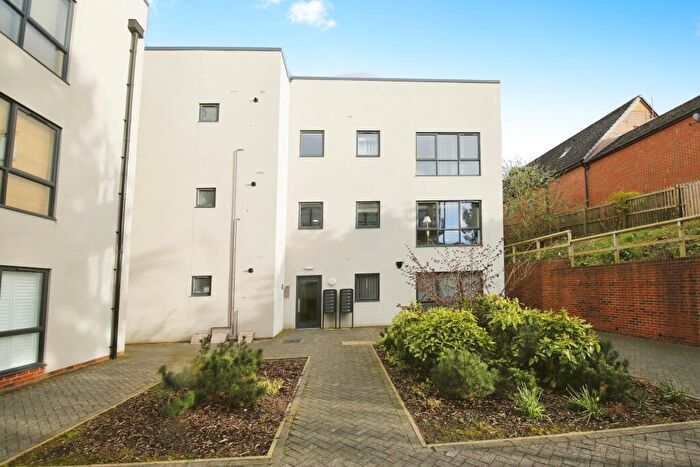 2 Bedroom Apartment To Rent In Edmunds Vale, Durham, DH1