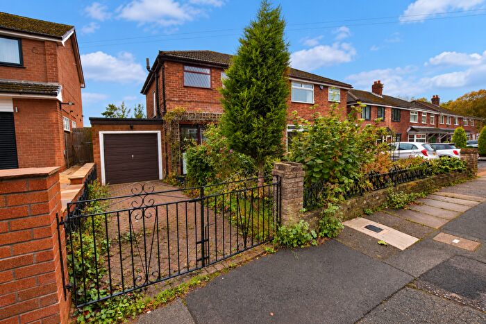 3 Bedroom Semi-Detached House For Sale In Millbrook Avenue, Denton, Tameside, M34