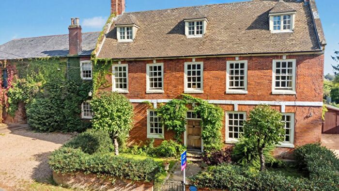 6 Bedroom Equestrian Facility For Sale In Manor Farm, The Green, Lubenham, LE16