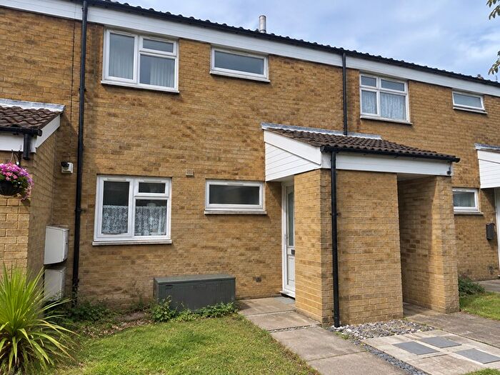 1 Bedroom Maisonette To Rent In Spear Close, Luton, Bedfordshire, LU3