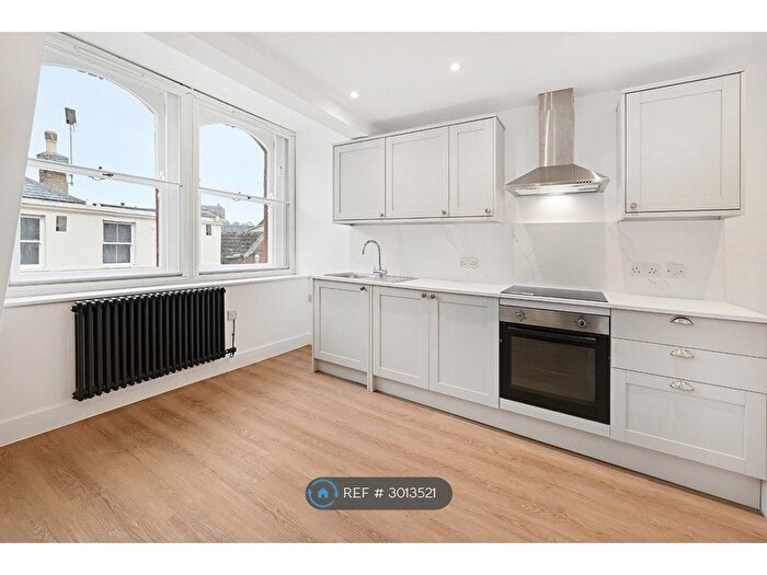 2 Bedroom Flat To Rent In Hythe St, Dartford, DA1
