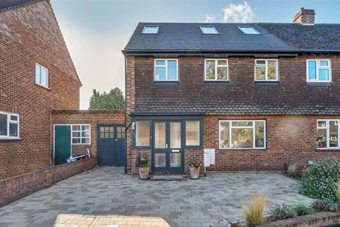3 Bedroom Semi-Detached House For Sale In Windmill Close, Long Ditton, Surbiton, KT6