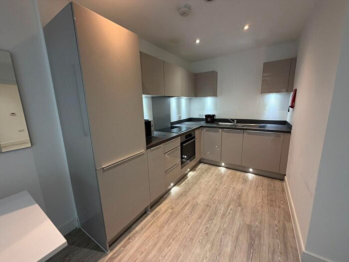 1 Bedroom Flat To Rent In Hoffmans Road, E17