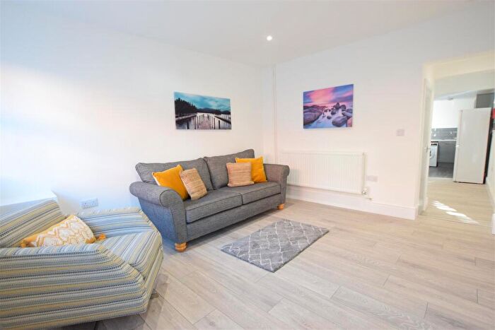 2 Bedroom Terraced House To Rent In / - Brook Street - En Suite Student House, LN2