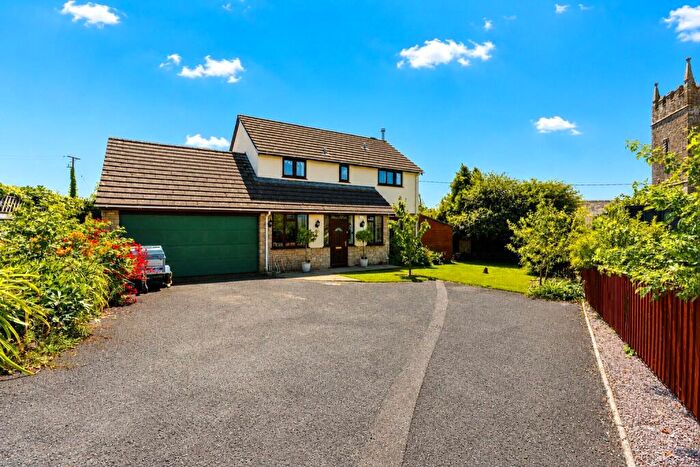 4 Bedroom Detached House For Sale In St. Andrews Close, Yarnscombe, Barnstaple, Devon, EX31