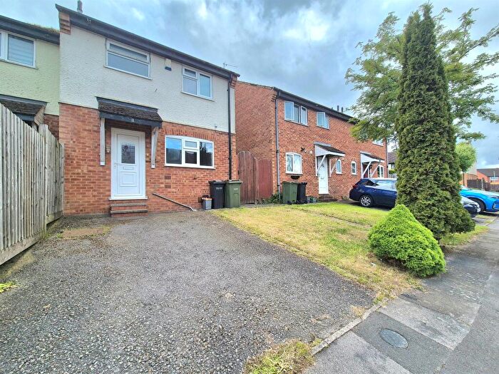 3 Bedroom Semi-Detached House For Sale In Malham Way, Oadby, Leicester, LE2