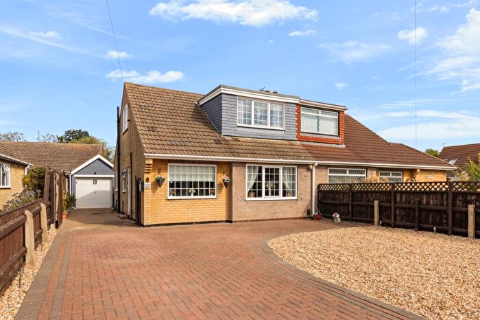 4 Bedroom Semi-Detached House For Sale In Caistor Road, Laceby, N E Lincolnshire, DN37