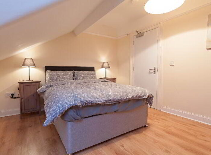 5 Bedroom Double Rooms To Rent In Room, Willowbank Gardens, Belfast, BT15