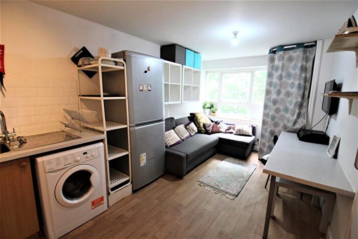5 Bedroom Flat To Rent In Victoria Street, Hyde Park, Leeds, West Yorkshire, LS3