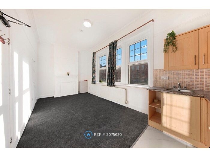 1 Bedroom Flat To Rent In London Road, London, SW16